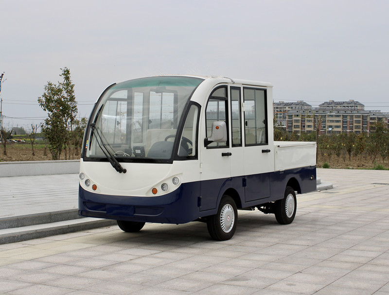 5座封閉式帶貨斗巡邏車L304A
